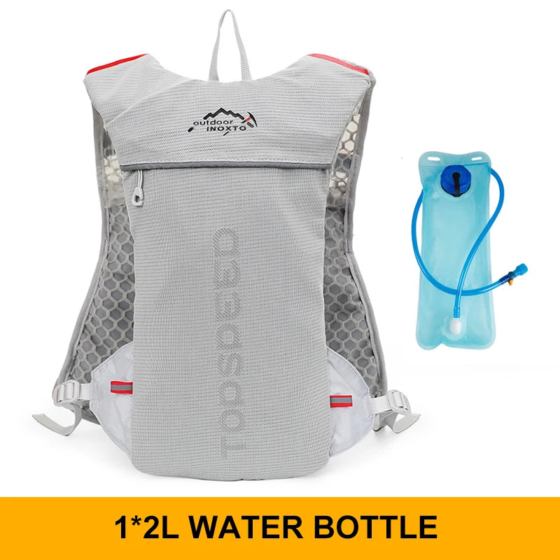 Close-up of the TOPSPEED Ultralight Hydration Backpack featuring a 2L hydration bladder, breathable mesh design, and additional 500ML water bottle, ideal for trail running, cycling, and marathons.