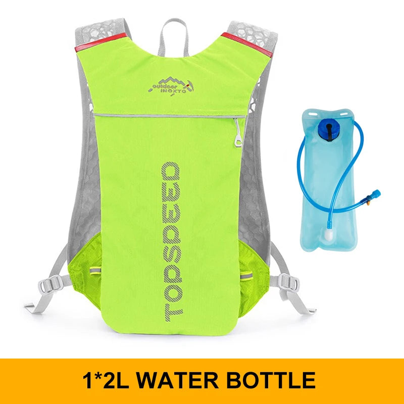 Close-up of the TOPSPEED Ultralight Hydration Backpack featuring a 2L hydration bladder, breathable mesh design, and additional 500ML water bottle, ideal for trail running, cycling, and marathons.